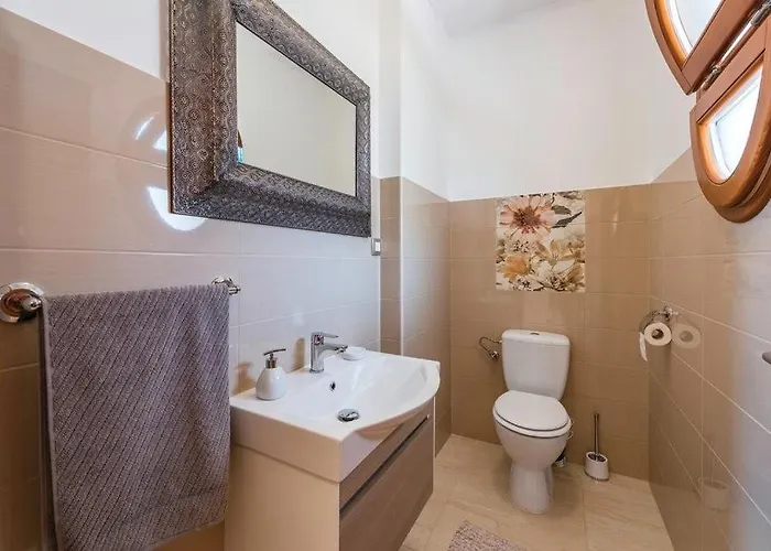 Marija By Guide Tar-Vabriga